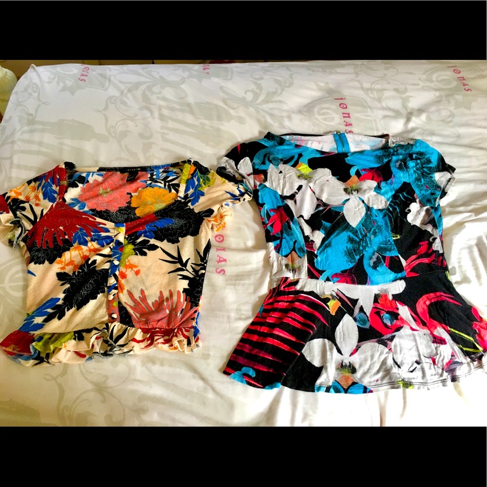 Floral tops/Tropical